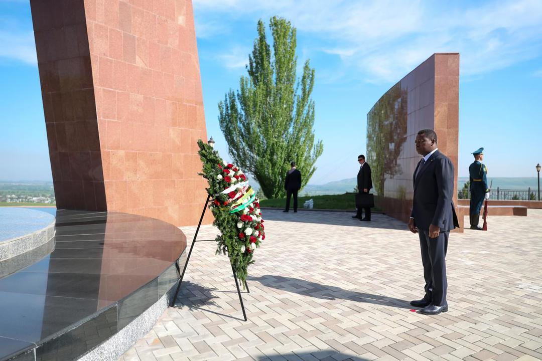  Mémorial Urkun: le Président du Conseil Faure Gnassingbé rend hommage aux valeurs historiques nationales du Kirghizistan